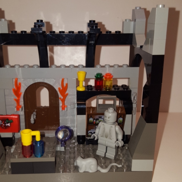 Legos - Picture 5 of 7